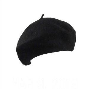 ❗️SALE❗️ Plain Black Classic Beret Cap